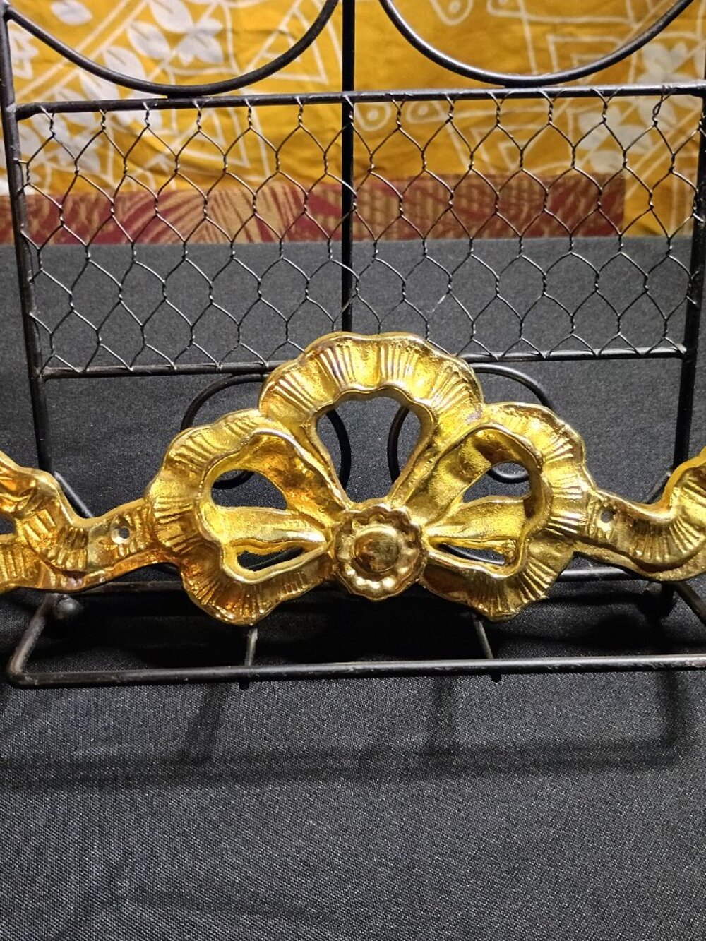vintage brass ribbon decor